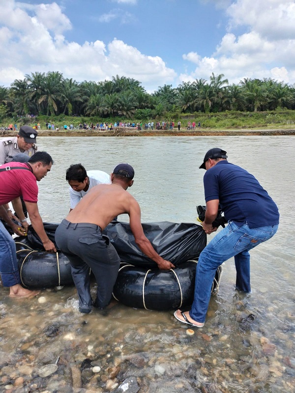 Maling Sawit Ditemukan Tewas Di Sungai Batang Serangan 