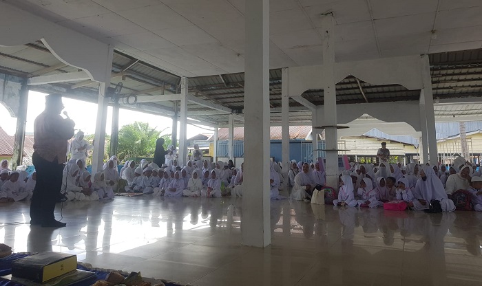 Ponpes RJ Bimbing Ratusan Santri TK Negeri Manasik Haji