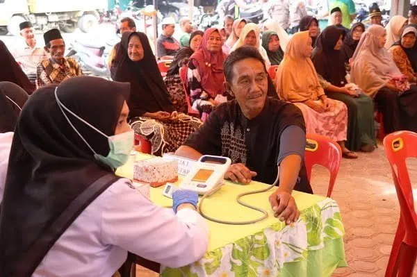 Peringati HUT Ke-71 Humas Polri, Polres Abdya Gelar Pengobatan Gratis