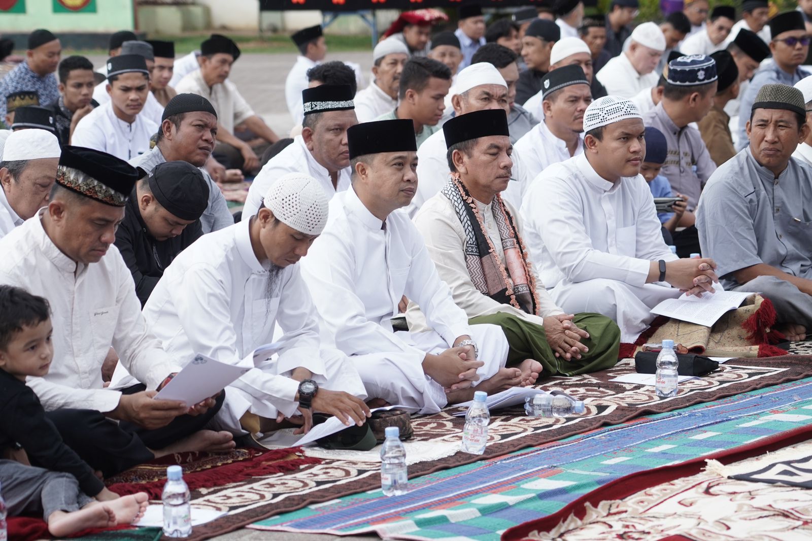 Pj Wali Kota Tebingtinggi Dan Keluarga Shalat Idul Adha Di Lapangan Merdeka