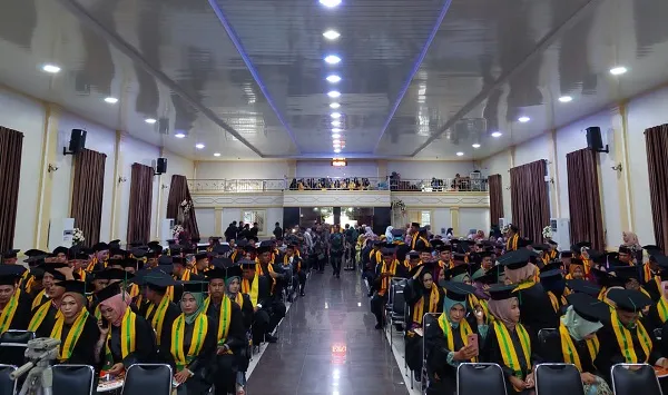 STAI-AT Yudisium 268 Mahasiswa
