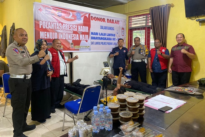Dalam Rangka Hari Lalu Lintas Ke-69, Polantas Polres Palas Donor Darah
