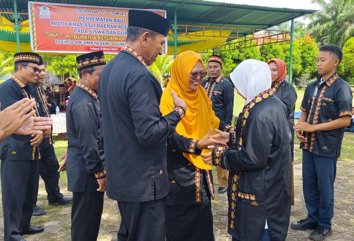 MAA Aceh Singkil Gandeng Perusahaan Sosialisasikan Baju Khas Motif Daerah