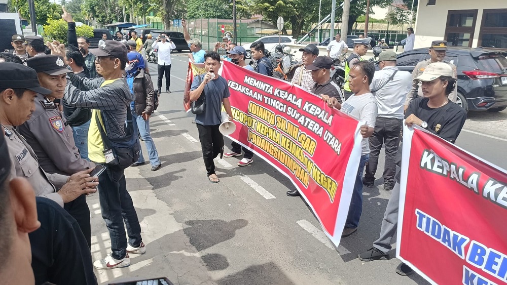 Kajari Padangsidimpuan Kembali Didemo