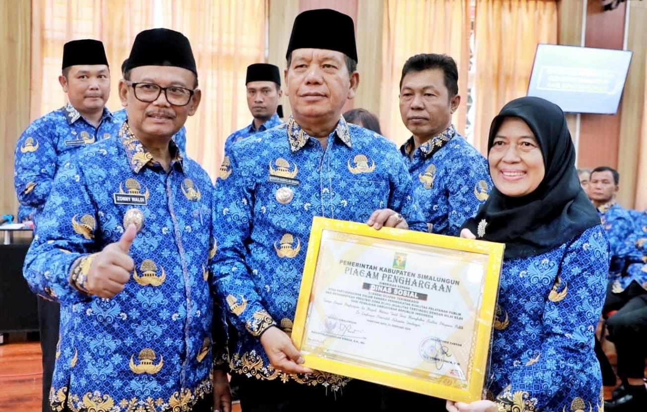 OPD Pemkab Simalungun Terima Piagam Penghargaan Dari Ombudsman Dan Kementerian PAN-RB