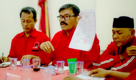 M Husen Diberhentikan, DPP PDIP Tunjuk Hanafiah