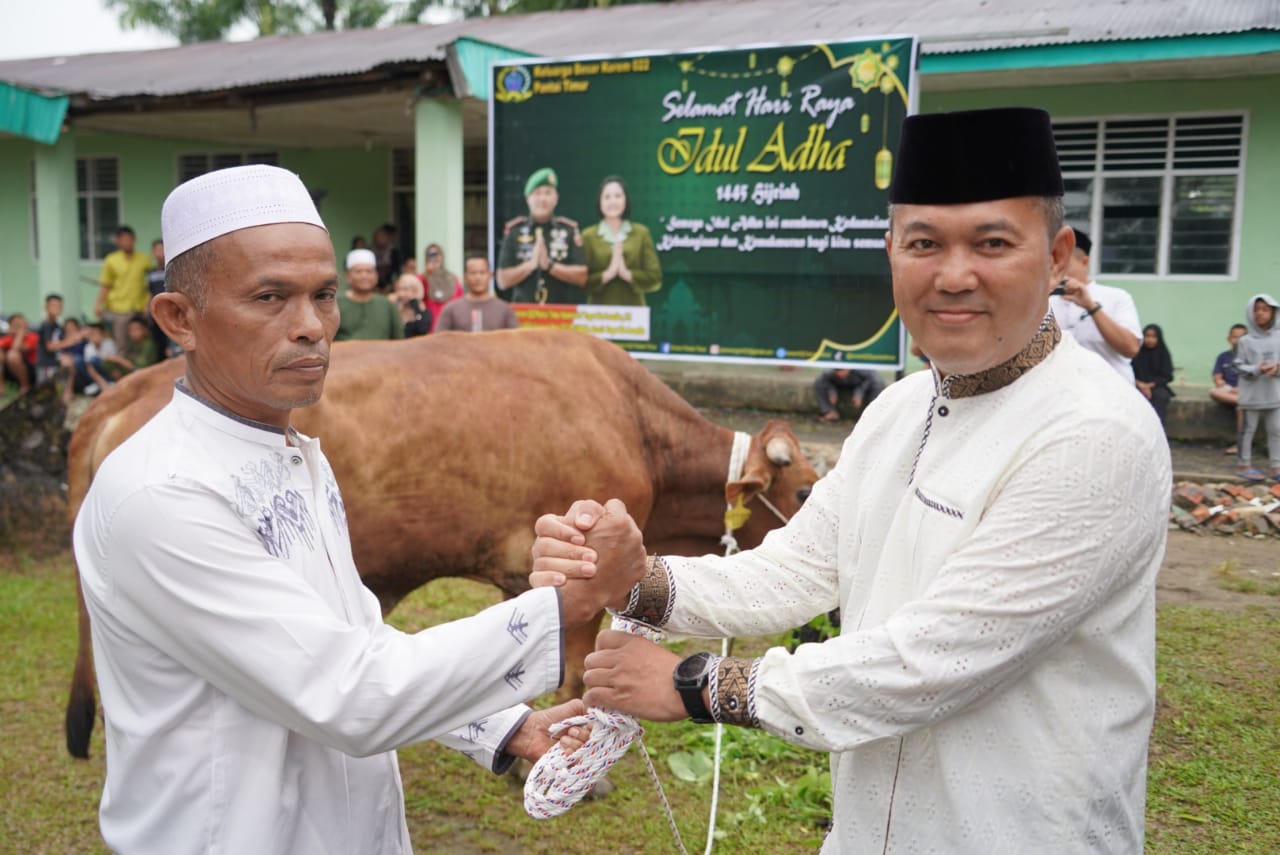 Korem 022/PT Gelar Shalat Idul Adha 1445 H Dan Sembelih Hewan Kurban
