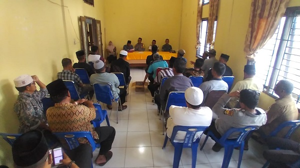 Camat Seunagan Timur Kukuhkan Panitia HUT Ke-78 RI