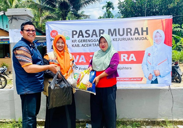 Nova Zahara Buka Pasar Murah Di Aceh Tamiang