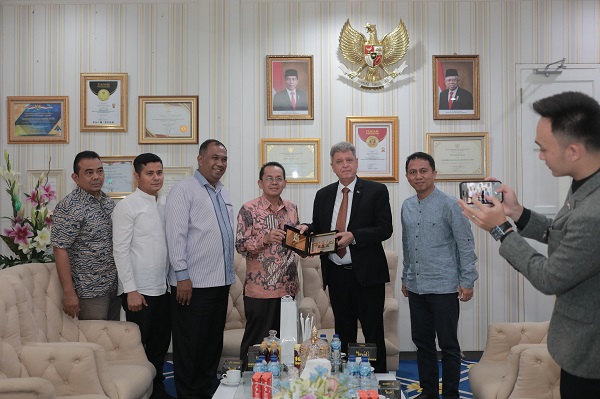 Sambut Dubes Palestina, Amiruddin Sebut Warga Kota Siap Selalu Berikan Dukungan