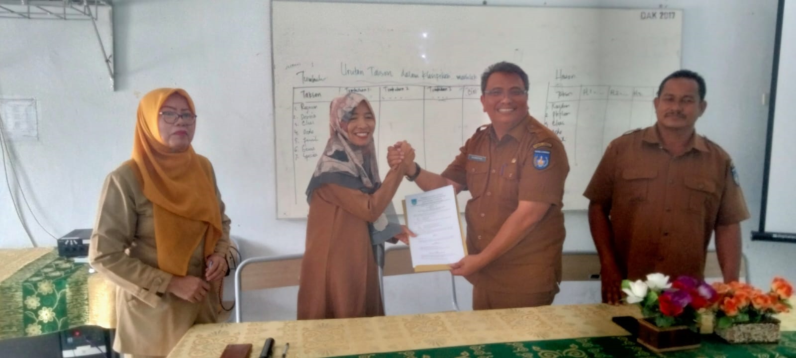 SMPN 4 Langsa MoU Bersama Kesbangpol