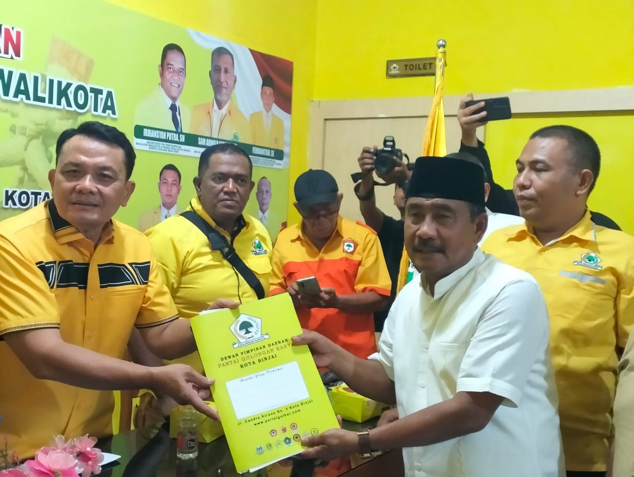 Daftar Ke Golkar, Amir Hamzah Unjuk Prestasi