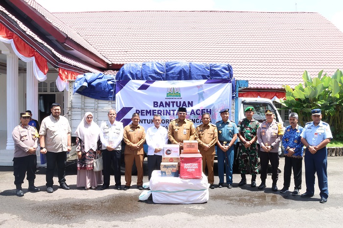 Pj Gubernur Serahkan Bantuan Korban Bencana Alam Di Sabang
