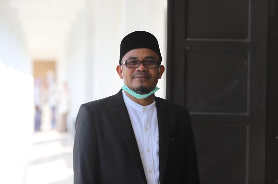 Pentingnya Sifat Tawadhu Untuk Mengubur Sombong