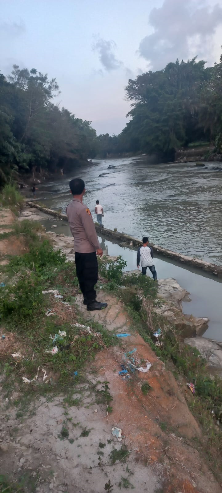 Anak Usia 5 Tahun Tewas Terseret Arus Sungai Bah Bolon