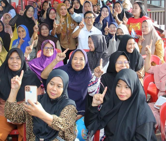 Warga Antusias Dengan Program Pendidikan Dan Kesehatan Paslon SANDI