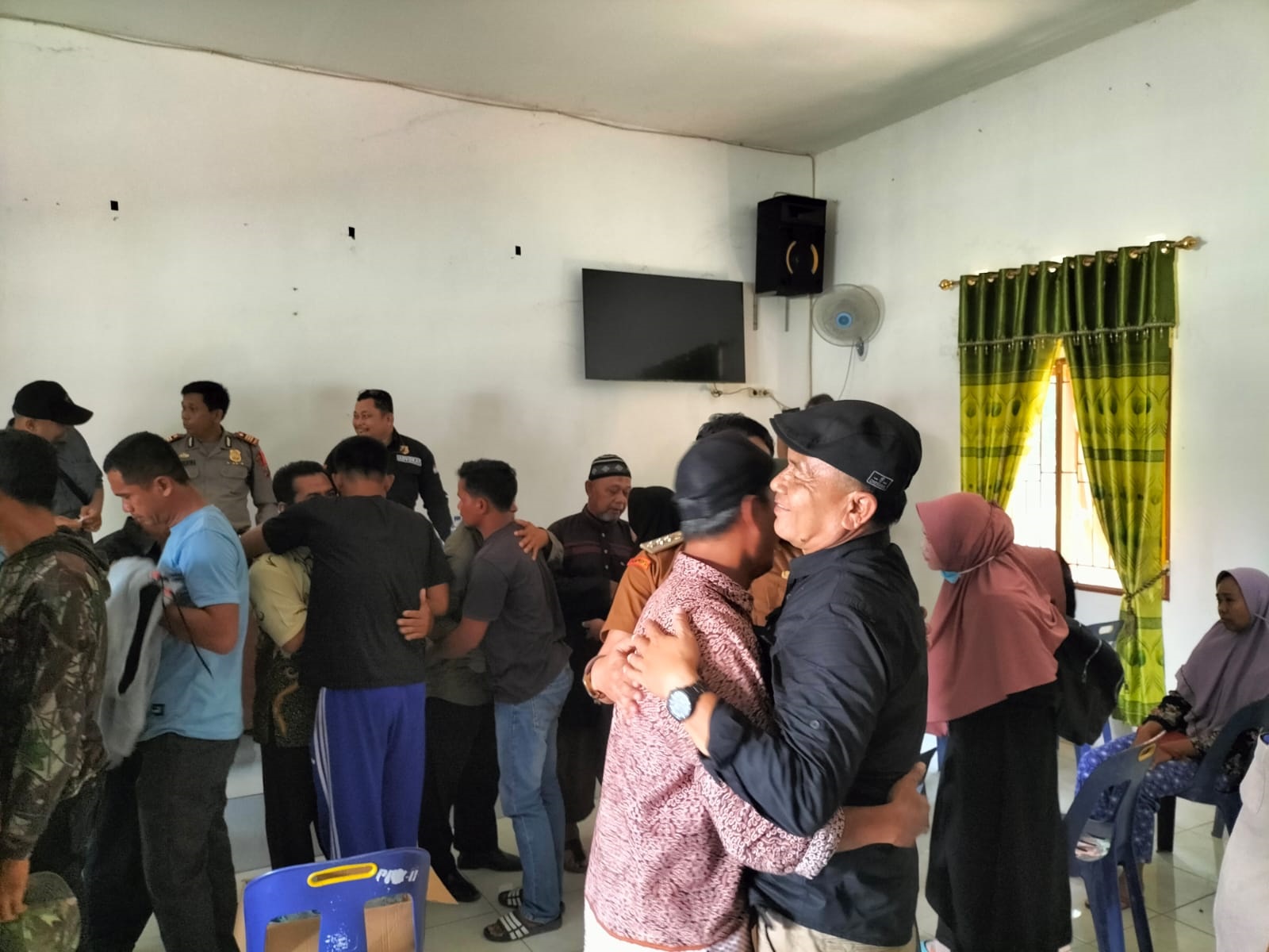 Pasca Bertikai, Warga Barak Induk Jalin Mediasi