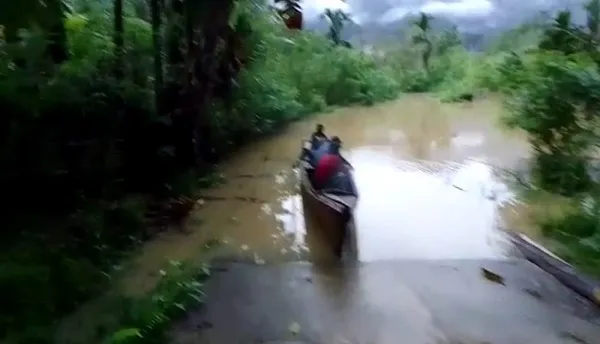 Miris, Warga Simpang Jernih Terisolir