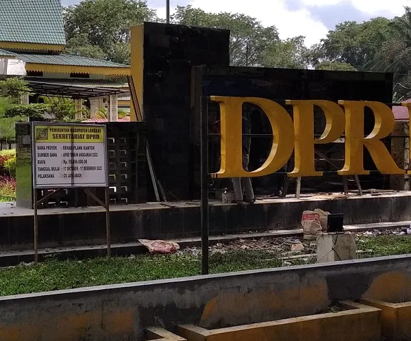 Rehab Plang DPRD Langkat Hampir Rp60 Juta