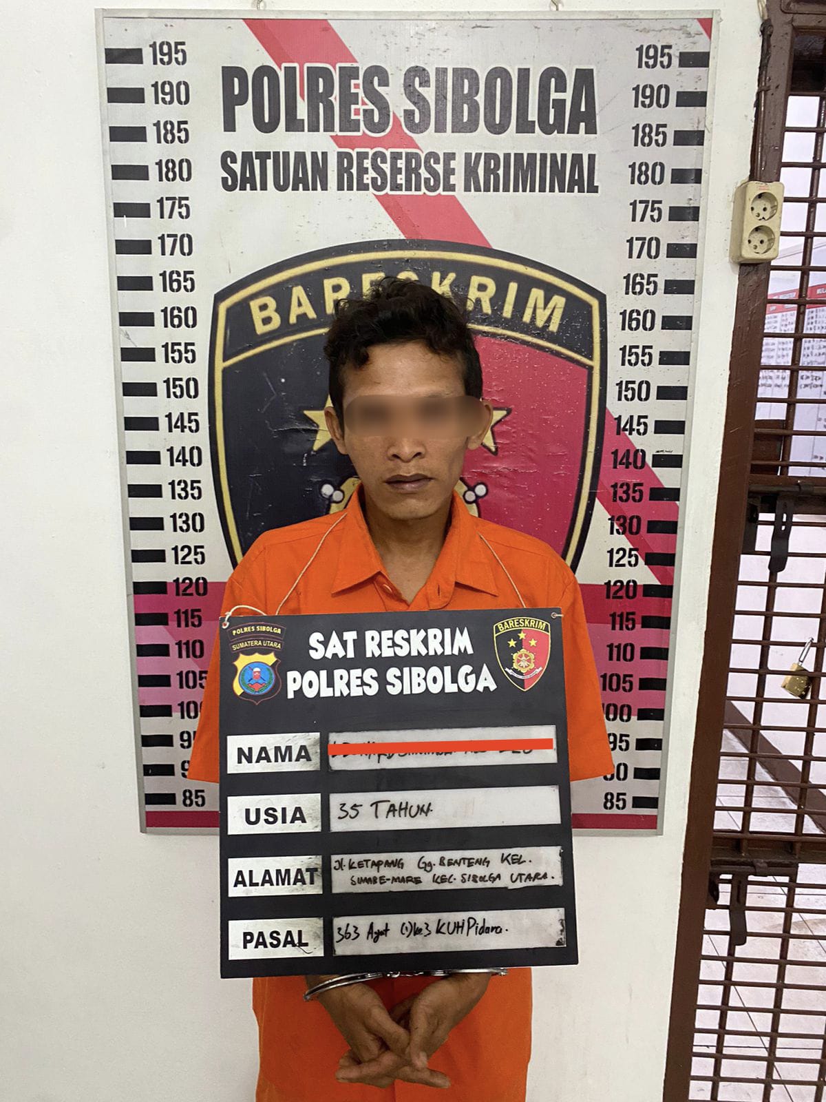 Tersangka Pencuri HP Digelandang Ke Polres Sibolga