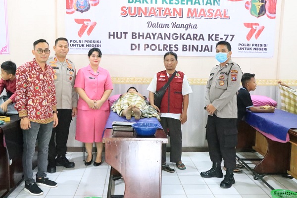 Polres Binjai Adakan Sunatan Massal