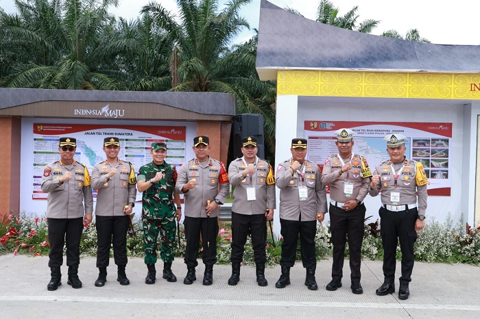 Kapolres Simalungun Hadiri Kunjungan Presiden Saat Peresmian Pintu Tol Ruas Indrapura - Kisaran