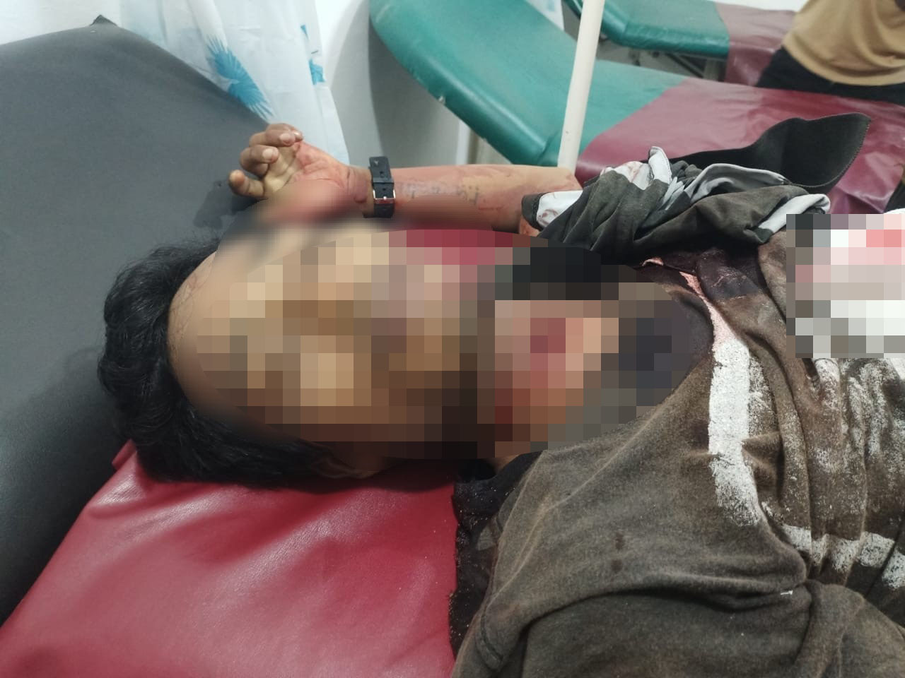 Dikeroyok Dua, Barus Tewas Dengan Tusukan Di Leher