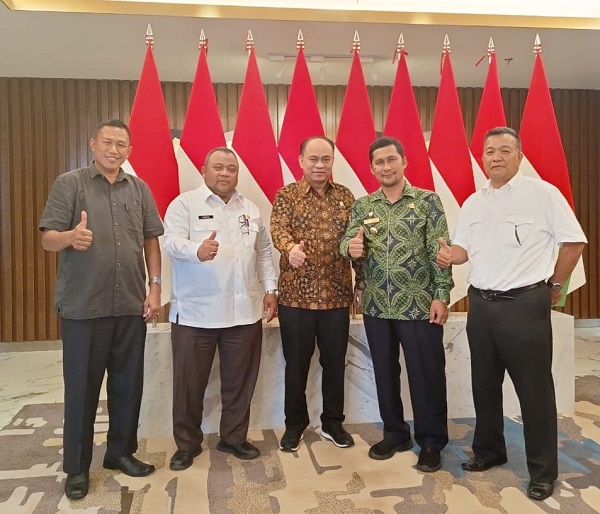 Menkominfo Akan Bangun Menara Telekomunikasi BTS Baru Di Agara