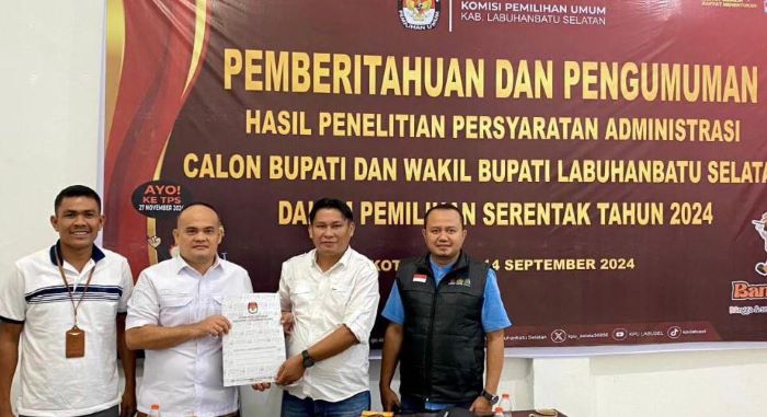 Berkas 3 Paslon Bupati-Wabup Labusel Memenuhi Syarat