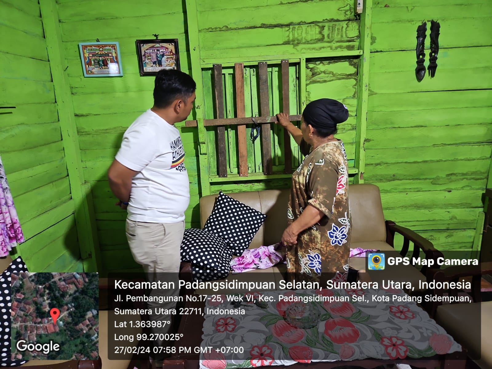 Masuk Lewat Jendela, Kereta Pemilik Warung Digondol Maling
