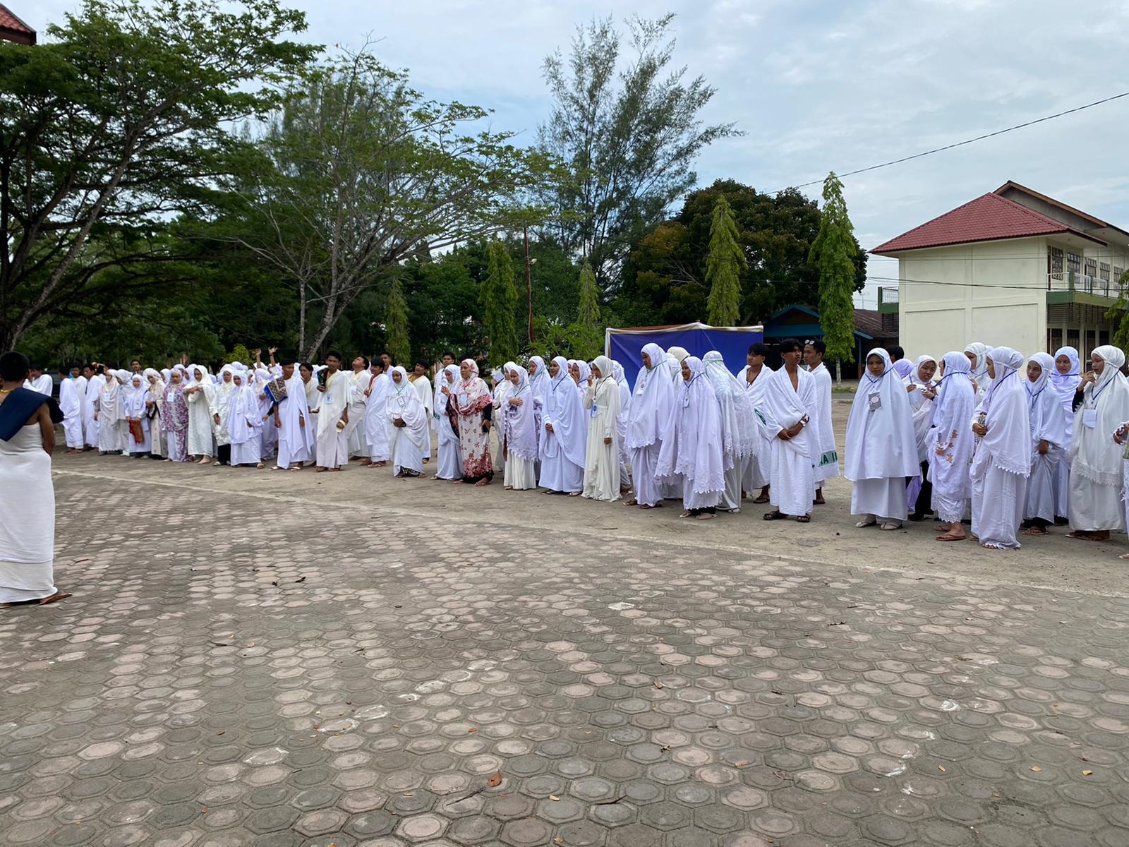 Manasik Haji: Mahasiswa Universitas Samudra Berlatih Proyek Berbasis Pembelajaran