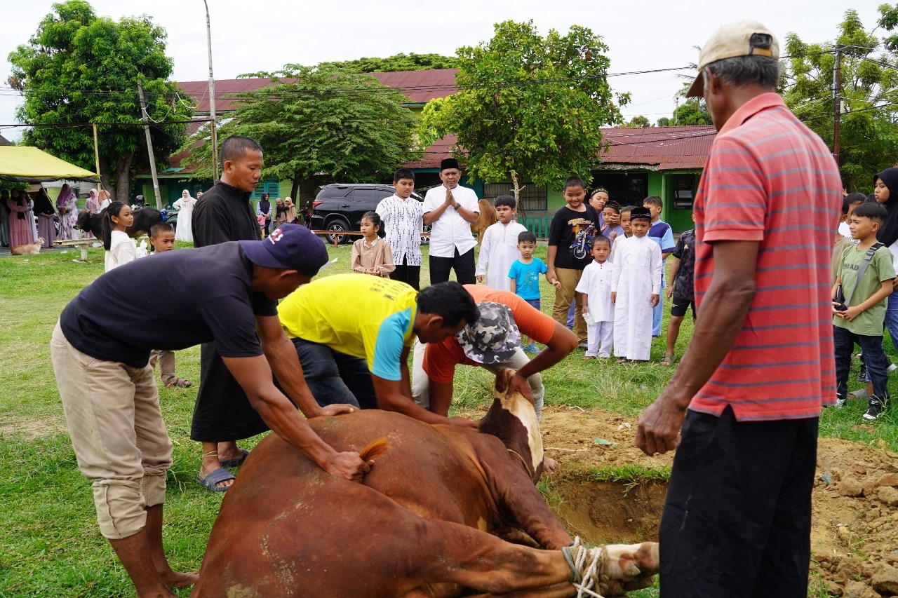 Belasan Hewan Kurban Disembelih Di Masjid Al-Fitrah Korem 011/Lilawangsa