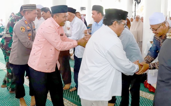 Wahyudi Hadiri Acara Peusijuek Calhaj Pidie