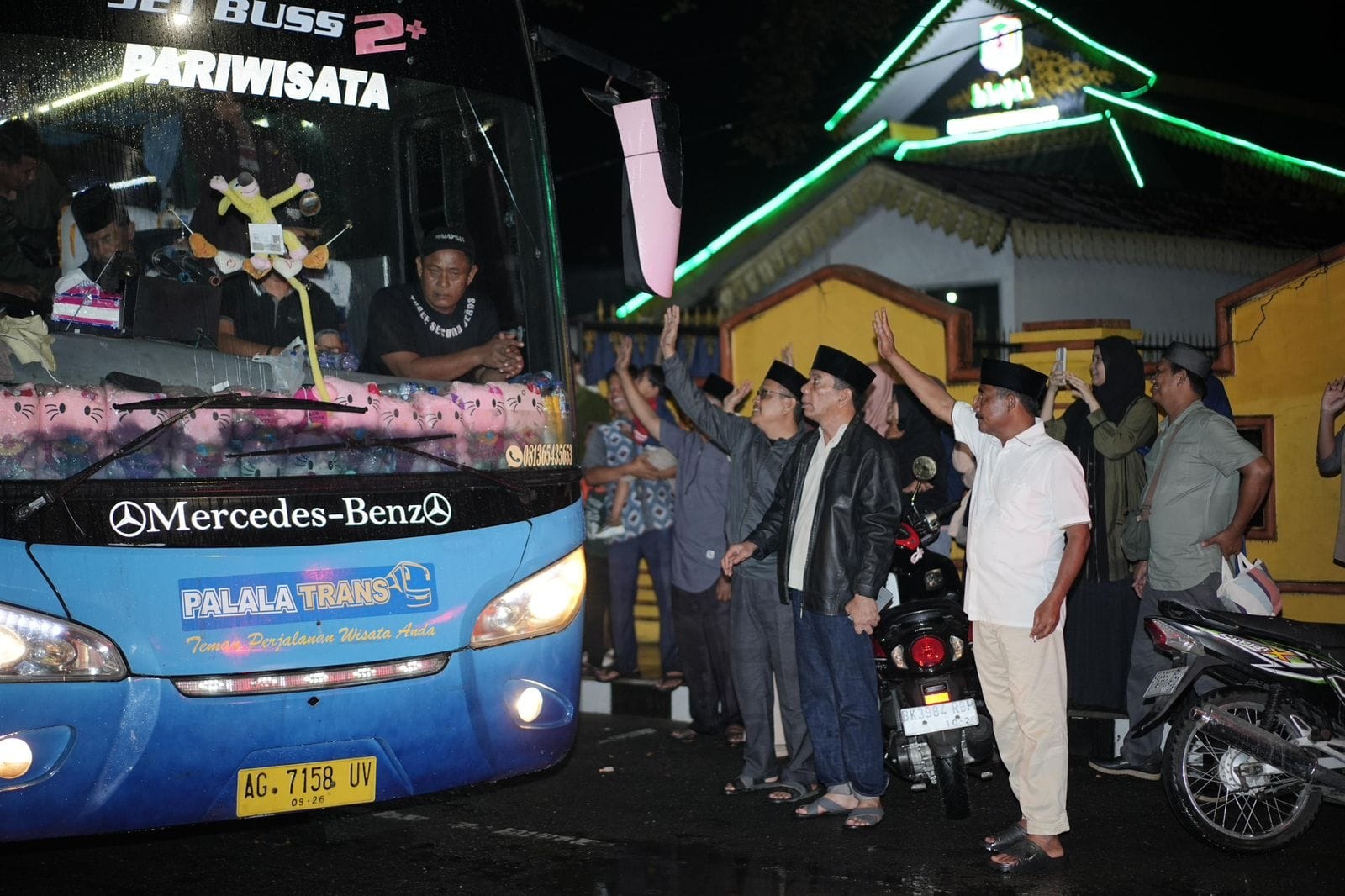 Wali Kota Binjai Lepas Keberangkatan Kafilah MTQ Ke-39 Tingkat Provinsi