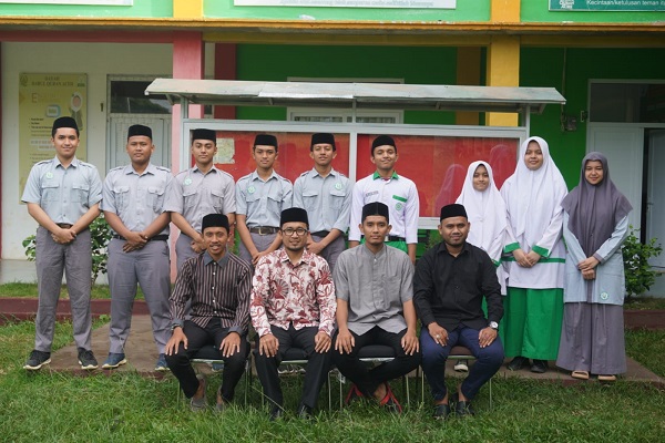 Santri Dan Guru Dayah DQA Raih Juara MTQ Aceh