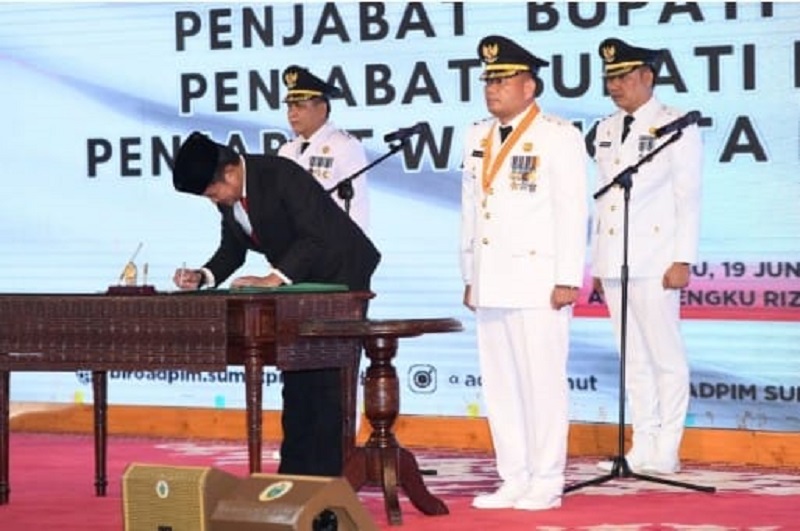 Ardan Noor Pj Bupati Padanglawas