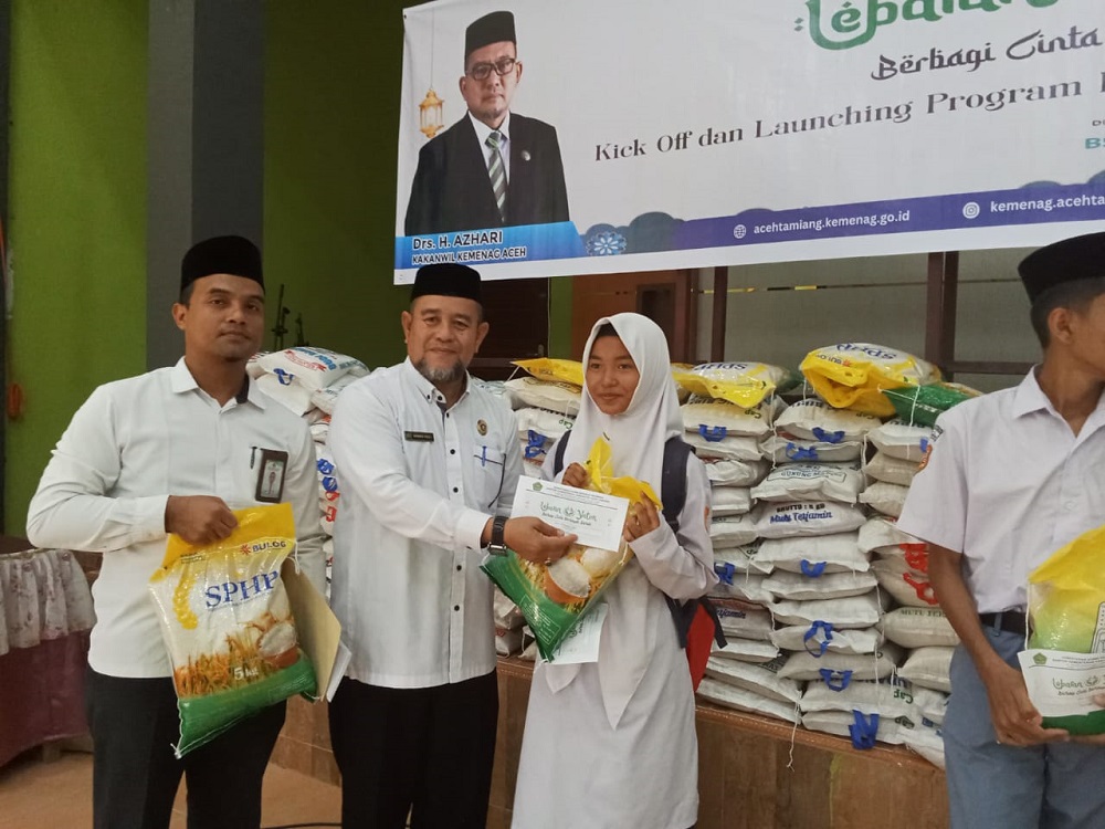 Kantor Kemenag Aceh Tamiang Santuni 500 Anak Yatim