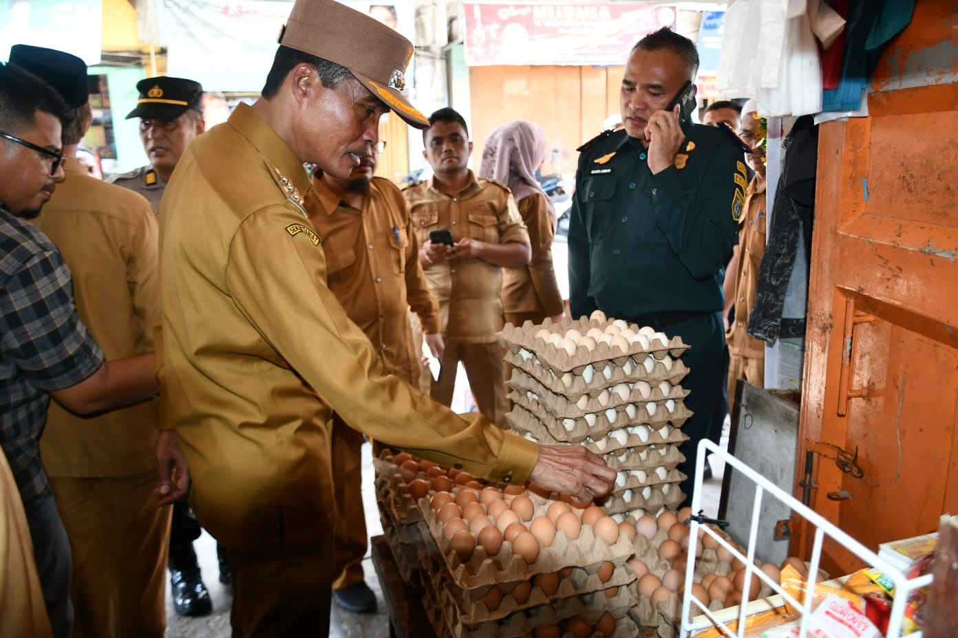 Kendalikan Inflasi, Pj Wali Kota Langsa Tinjau Harga Barang