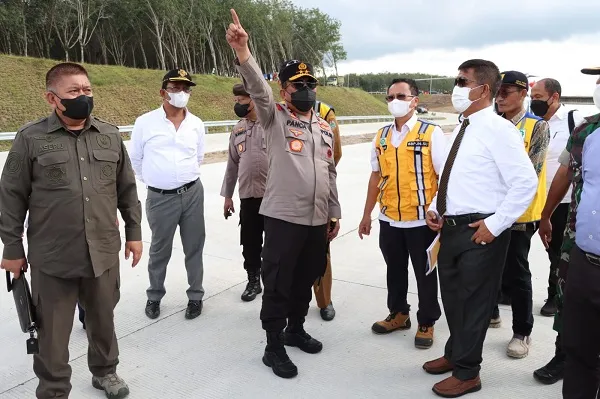 Kapoldasu Cek Jalur Alternatif Tol Sinaksak - Dolok Merawan