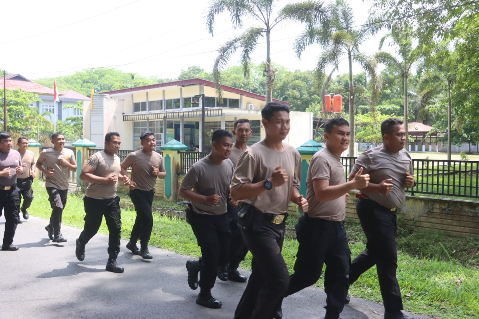 Jaga Stamina Prima, Wakapolres Langkat Lari Pagi
