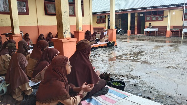 40.526 Pelajar SD/SMP Se-Palas, Baca Yasin Dan Doa Bersama Setiap Jumat