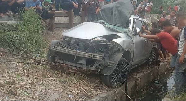Mobil Ditabrak KA, 1 Orang Tewas