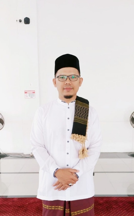 Ustaz Emi Yasir: Umat Islam Harus Pedomani Fatwa MUI Bermedsos