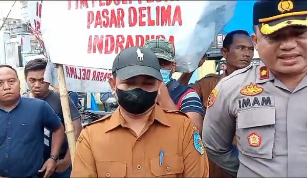 Kisruh Pembagian Kios Pasar Delima, Kadisnaker Perindag Dinilai Langgar Kesepakatan