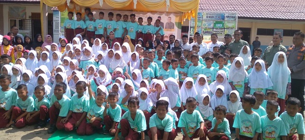 Pj Bupati Launching Edukasi Pangan Bergizi Di SDN Cot Mee