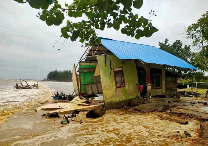 Atasi Keganasan Abrasi, BNPB Didesak Bangun Tanggul Pantai