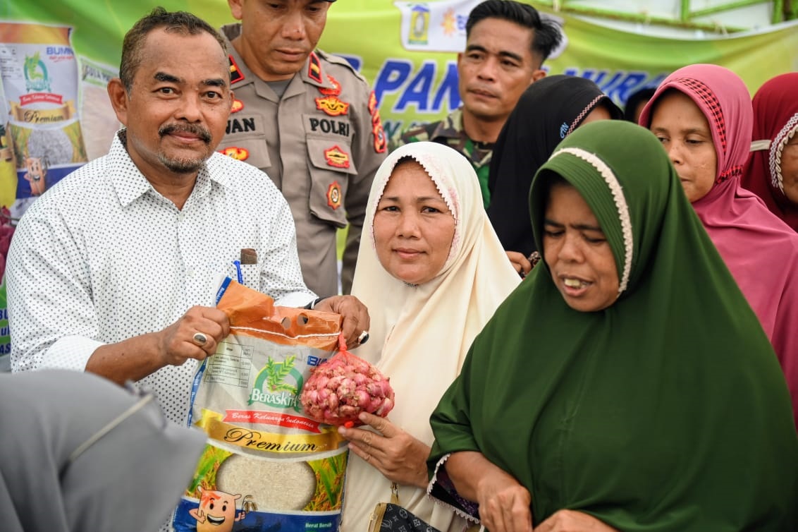 Warga Leupung Akui Pangan Murah Sangat Membantu