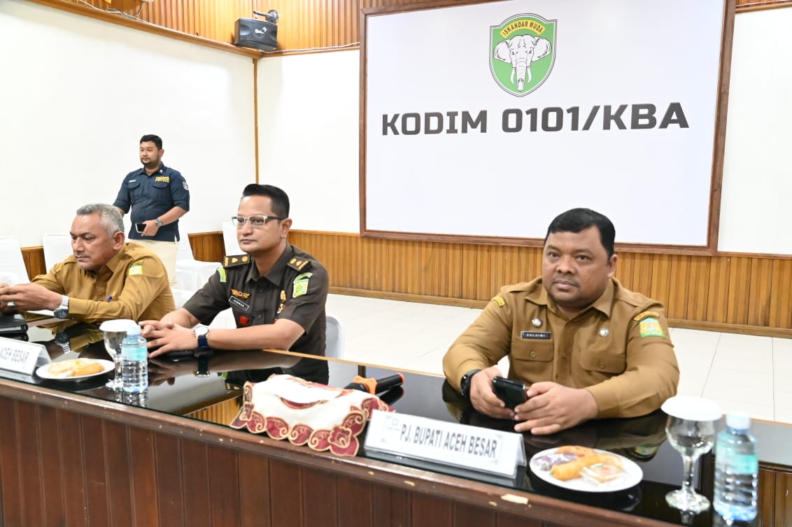 Sekda Aceh Besar Hadiri Zoom Meeting Komsos