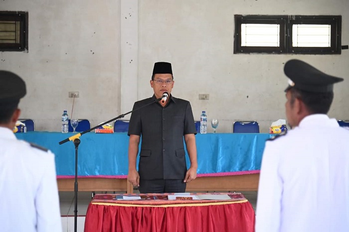Bupati Humbahas Kukuhkan 11 Kades Di Onan Ganjang