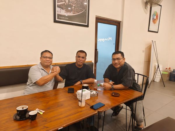 Diskusi Serius Tapi Santai Bahas Obsesi Di Tahun Politik